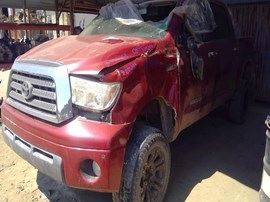 2008 TOYOTA TUNDRA, BURGUNDY, LIMITED MODEL, CREW CAB, 5.7L, AT, 4WD. Z26419

